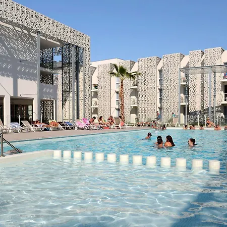 Prestige Odalys Nakara Tatil parkı 4*