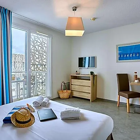 Holiday park Odalys Nakara 4*